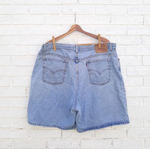 Vintage Levi's Highrise Mom Shorts size 22 - Picture 3 of 6